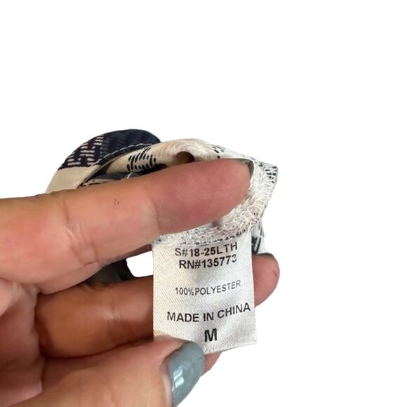 Olivaceous Blue Muliti-color Tribal Long Sleeve Wrap Style Blouse Women Sz M - Picture 10 of 11